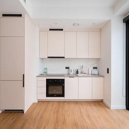 Towarowa Towers Premium By Bookinghost