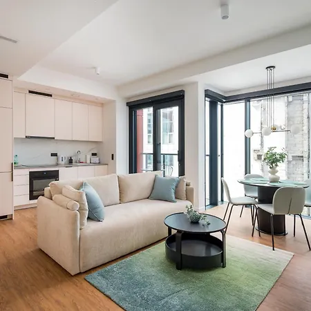 Apartment Towarowa Towers Premium Warsaw