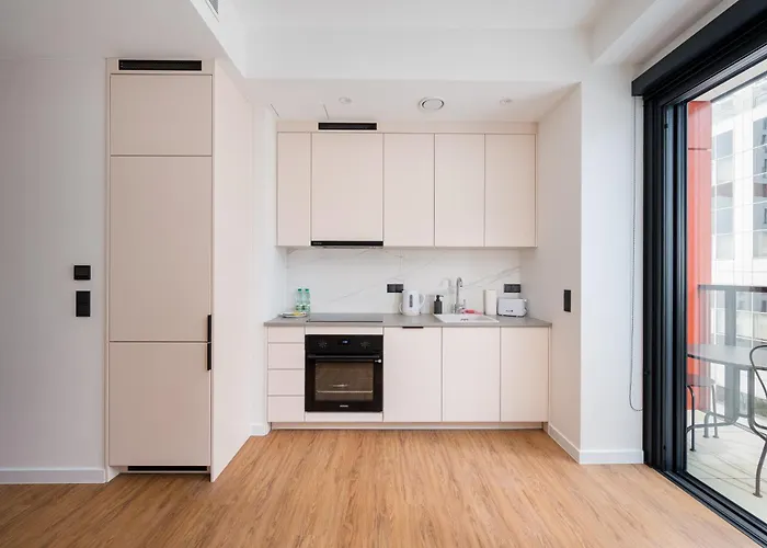 Towarowa Towers Premium By Bookinghost