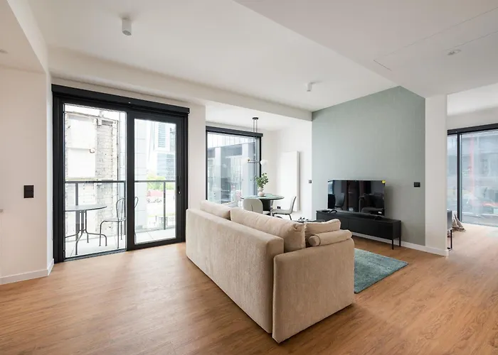 Towarowa Towers Premium By Bookinghost Apartment